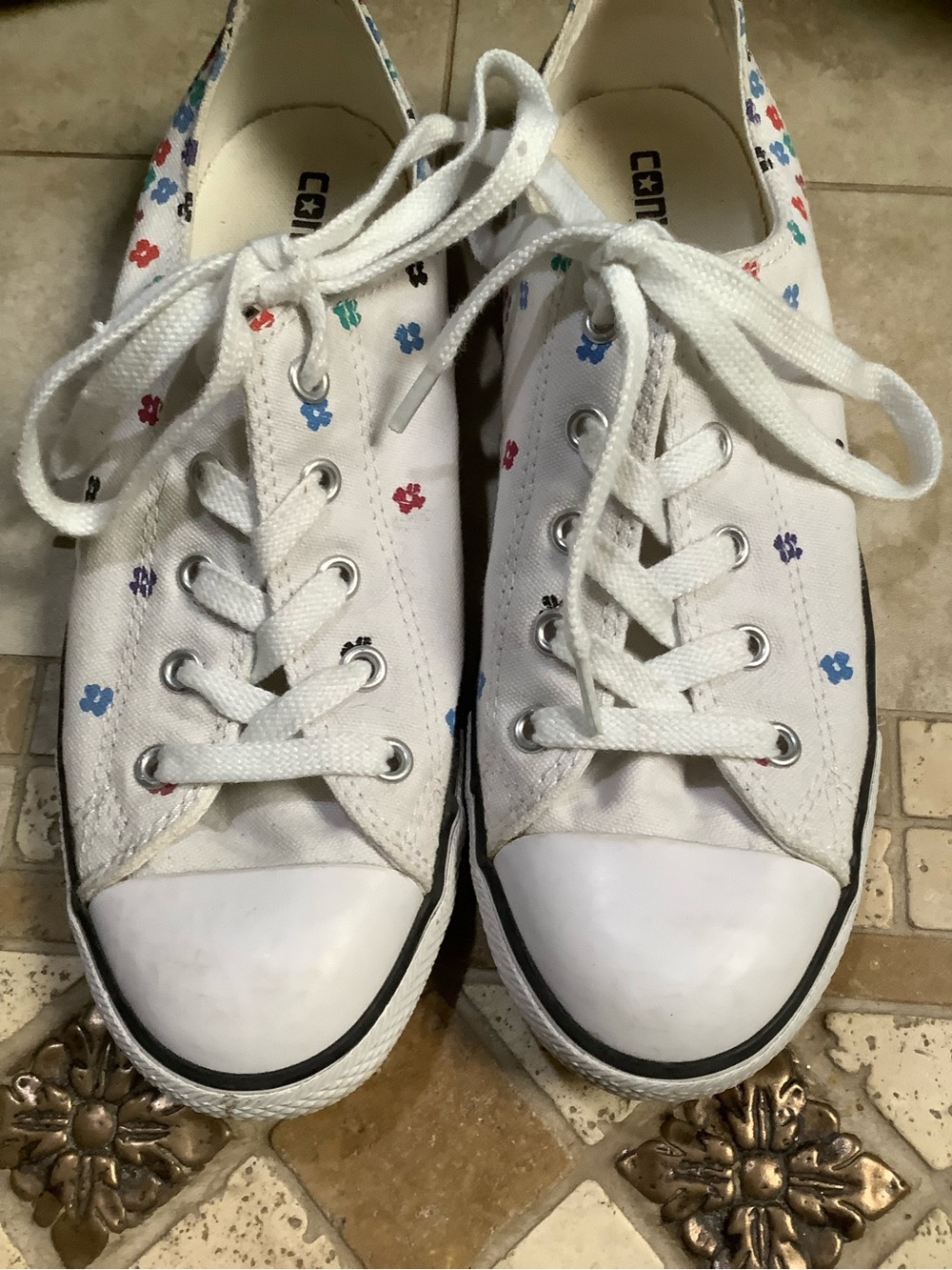 Converse White Low-Top Sneakers with Multicolor Floral Dots